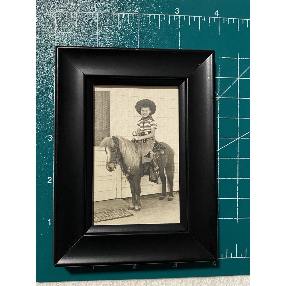 Vintage 1930/40s Cowboy Child Portrait Black/White Photo – Boy Western Americana